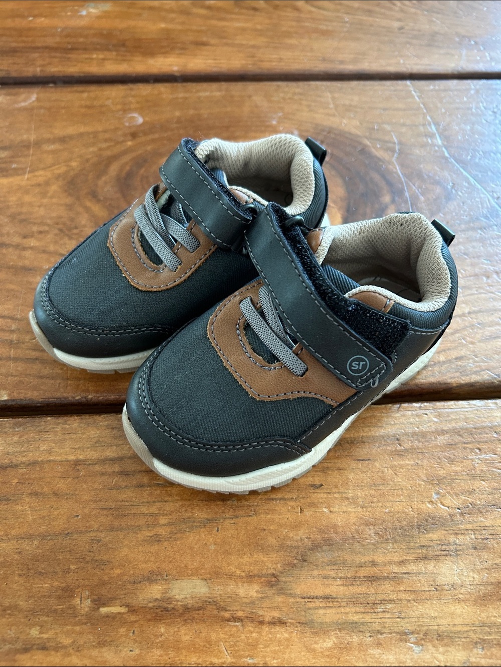 Stride Rite sneakers NWOT